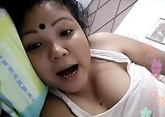 Bengalische Schlampe vor der Webcam 7