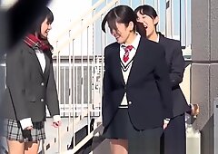 Japan Students Peeing