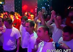 Erotikus meleg sex party with jóképű pasik